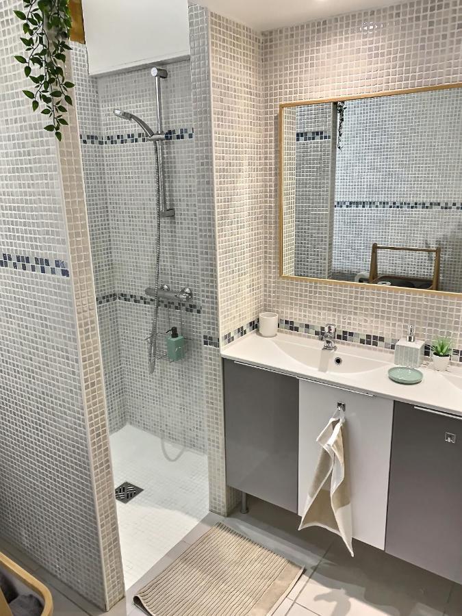 Un Cocon Pour 2 Ou 4 - Merignac -Jacuzzi - Netflix - Tram A Daire Dış mekan fotoğraf